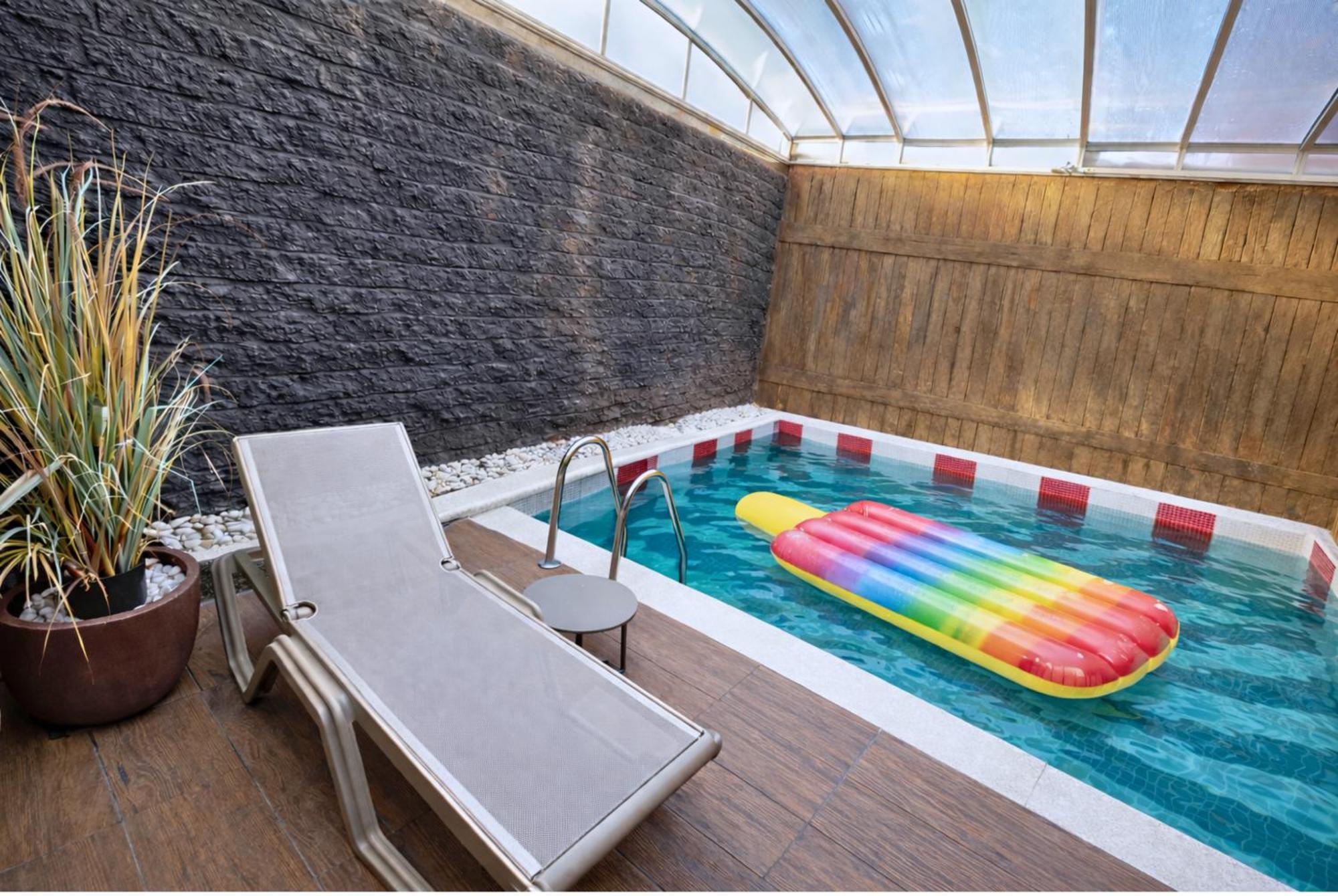 Suite with Private Pool,1765315012:JPEG
